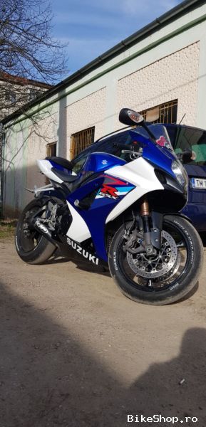 Спортбайк suzuki r1